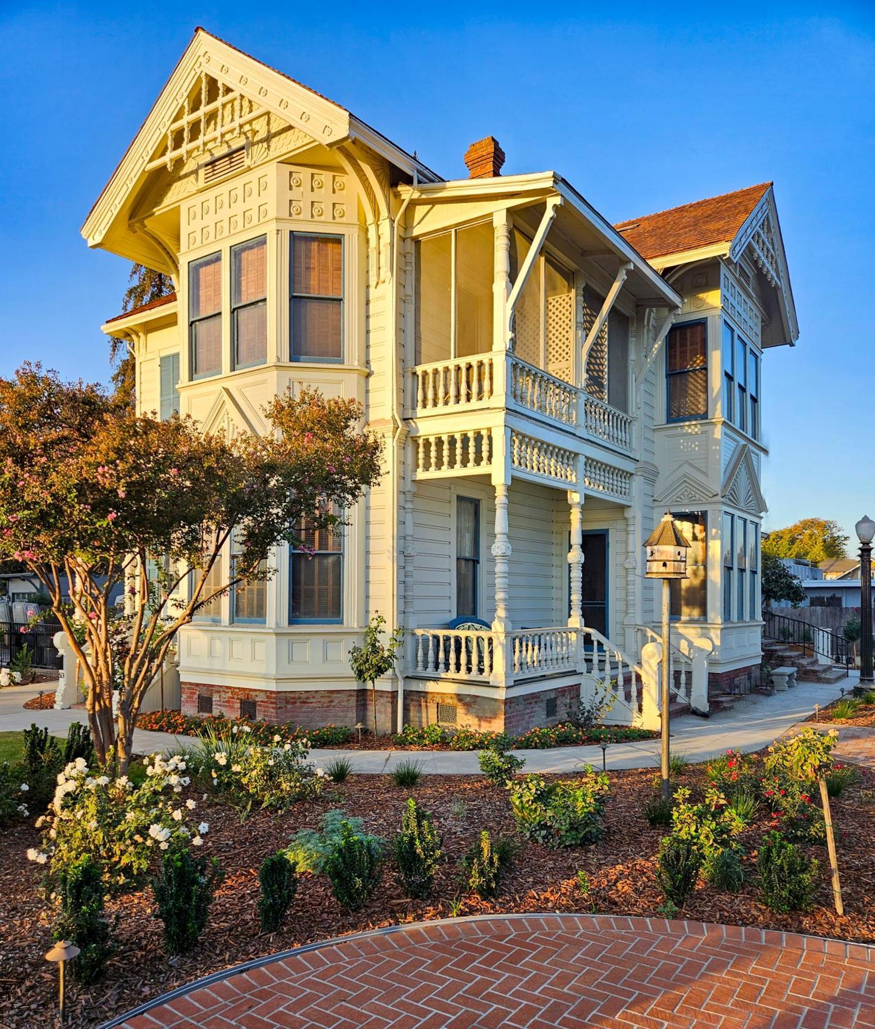 The Jd Hyde Historic Inn Visalia Dış mekan fotoğraf
